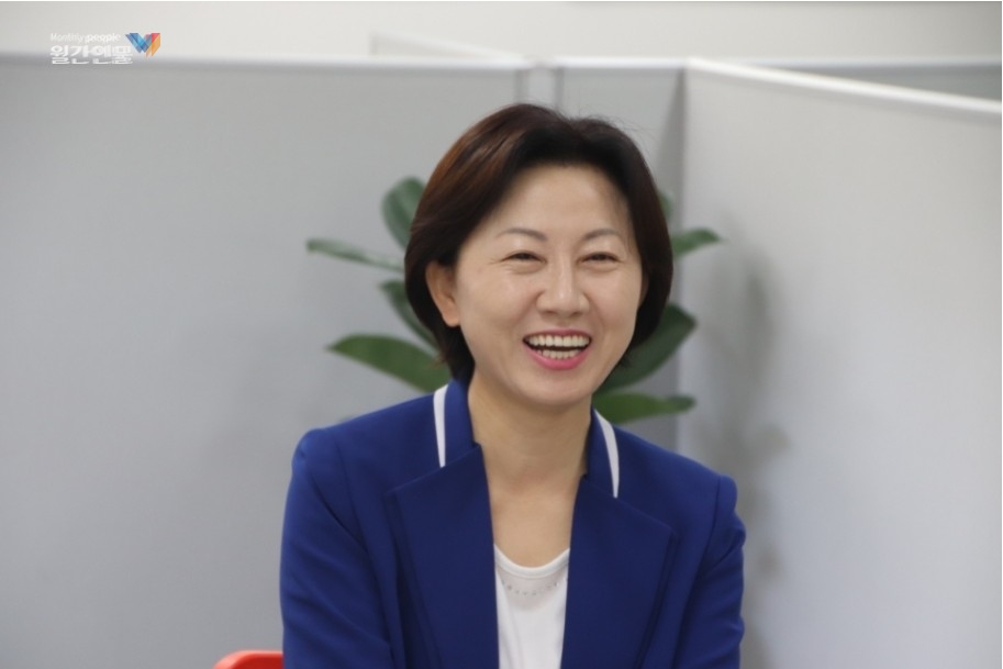 송옥주 더불어민주당 국회의원 | 환경노동위원회 위원 인터뷰 Ⓒ정이레 기자